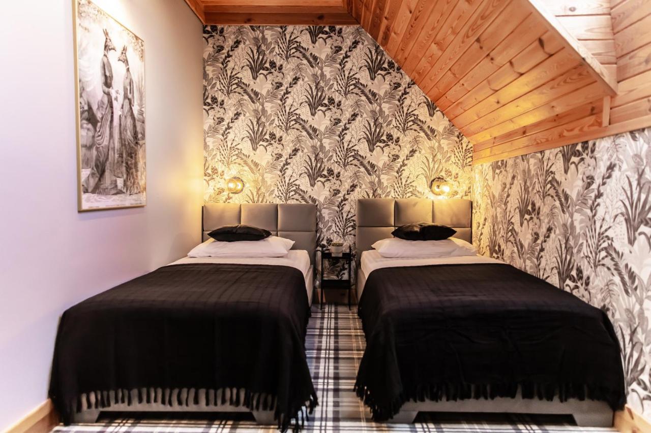 Hotel Bacowka Radawa & Spa Екстериор снимка